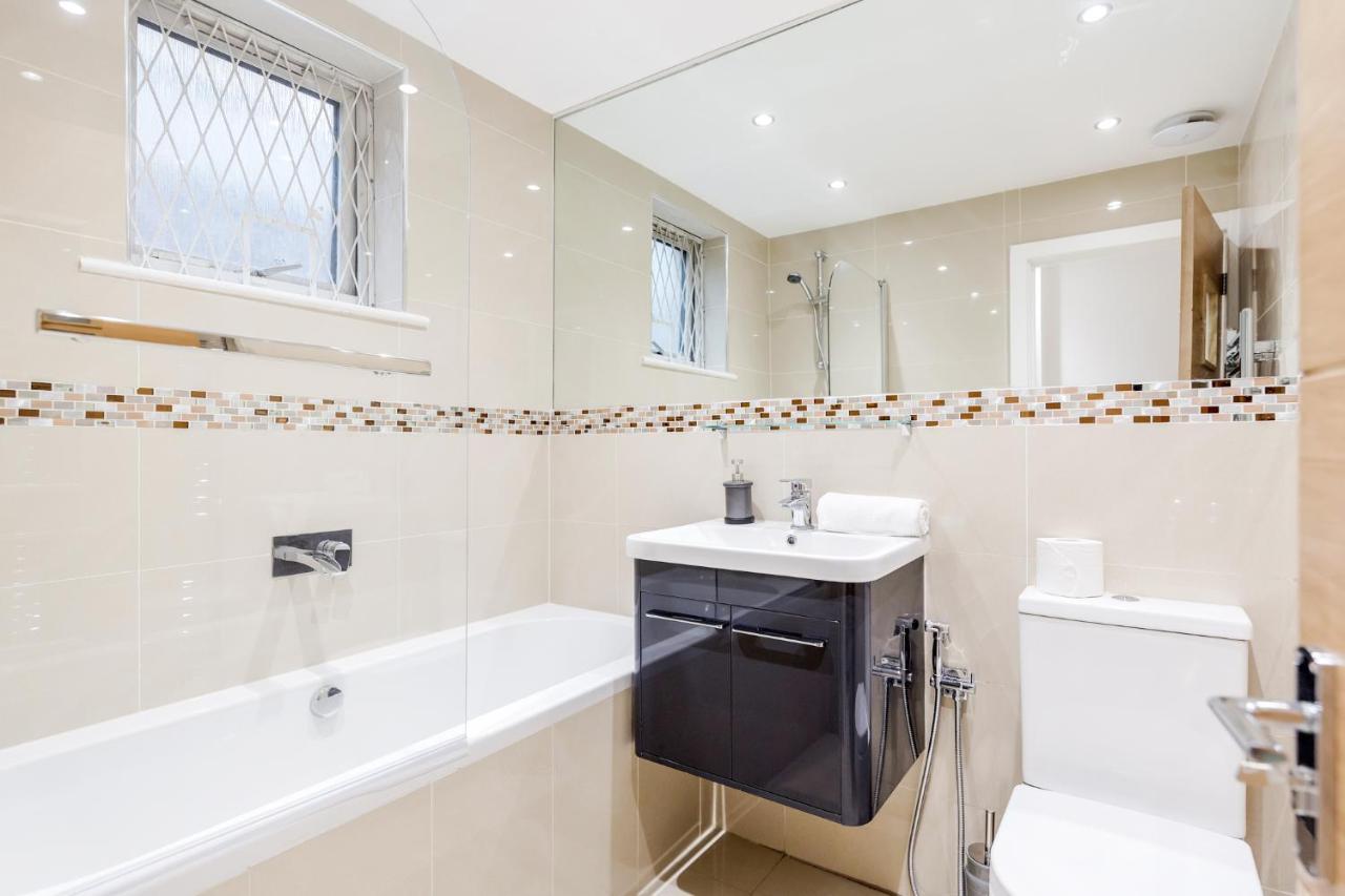 Donatello Apart-Rooms Tower Bridge Road Лондон Екстериор снимка